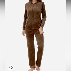 Womens Velour Sweatsuits Sets 2 Piece Tracksuits size Medium